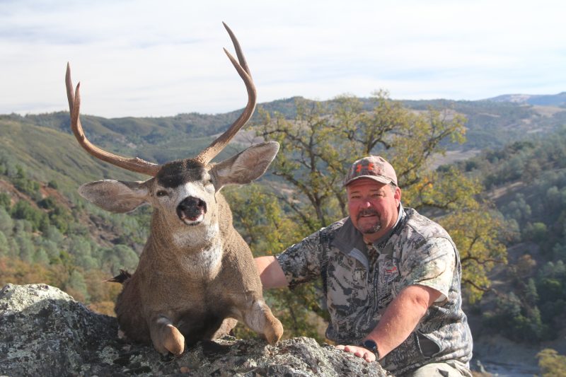 B-Zone Blacktail Deer Hunts - Central Coast Outfitters